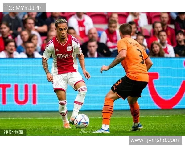 阿贾克斯与弗拉门戈友谊赛激情碰撞展现足球魅力与团队精神 阿贾克斯与弗拉门戈友谊赛激情碰撞展现足球魅力与团队精神